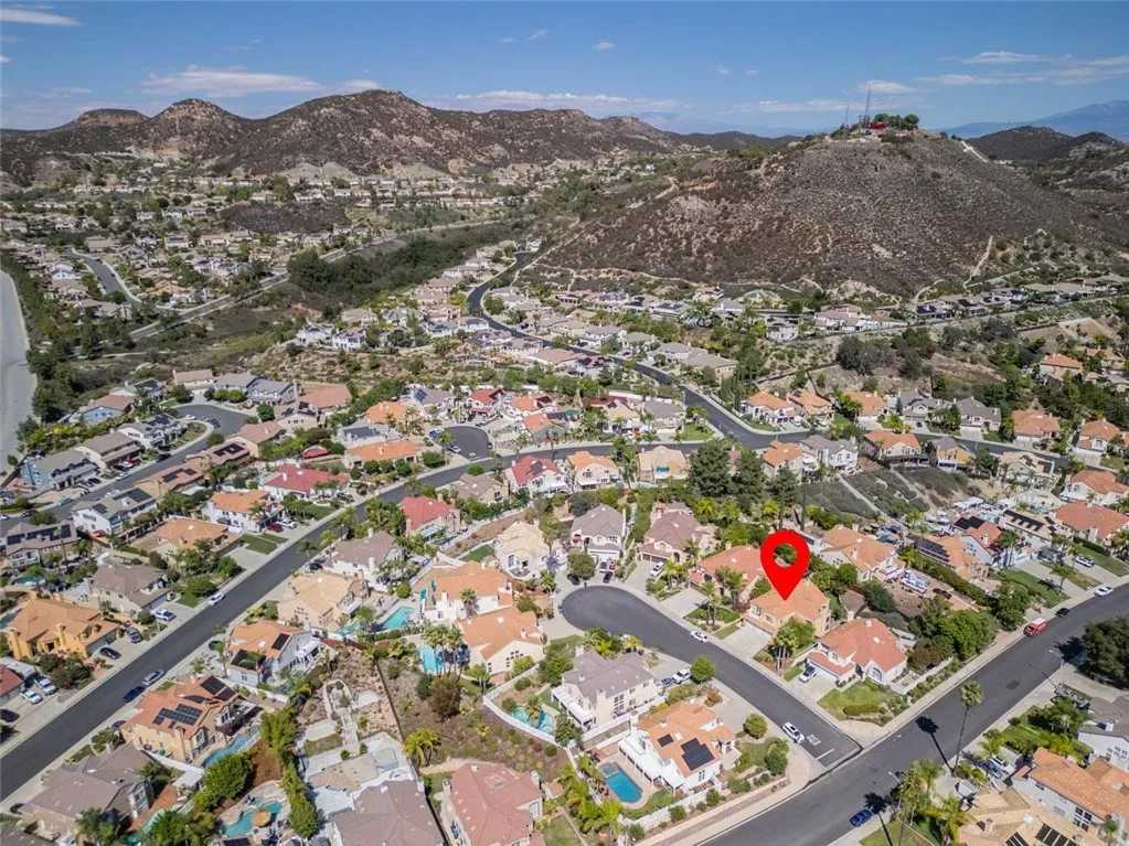 36038 Ravello Court, Murrieta, California 92562 home-pic-46